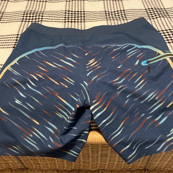 O’Neill hydrofreak hydro surf shorts, size 34 - Picture 4 of 4